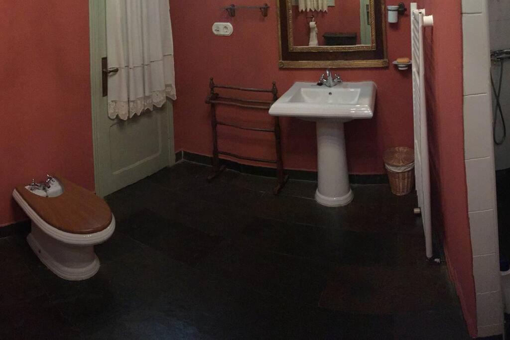 Con Piscina Privada Ferienhaus